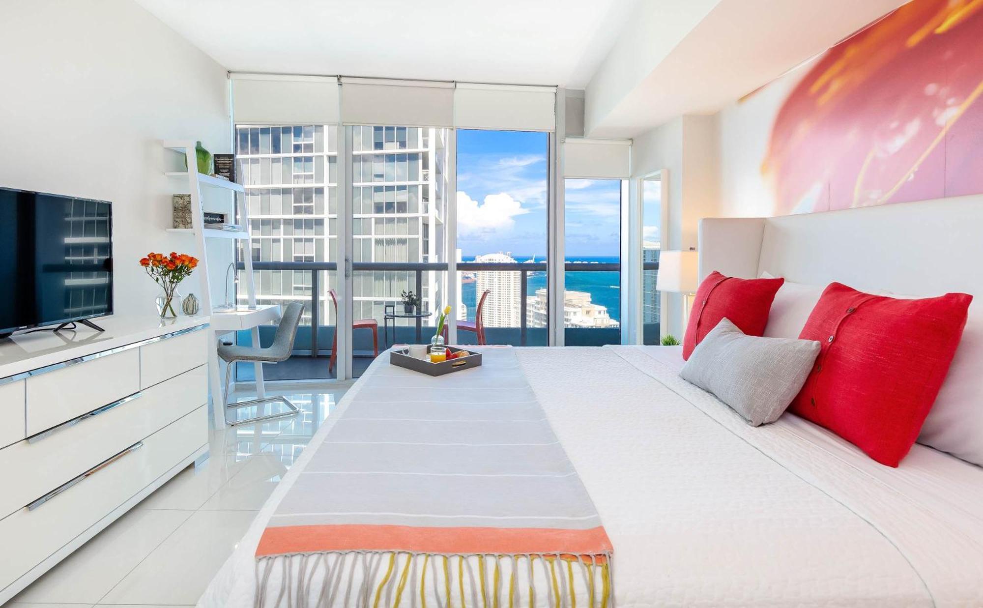 Mvr - Where Views Meet Vibes In