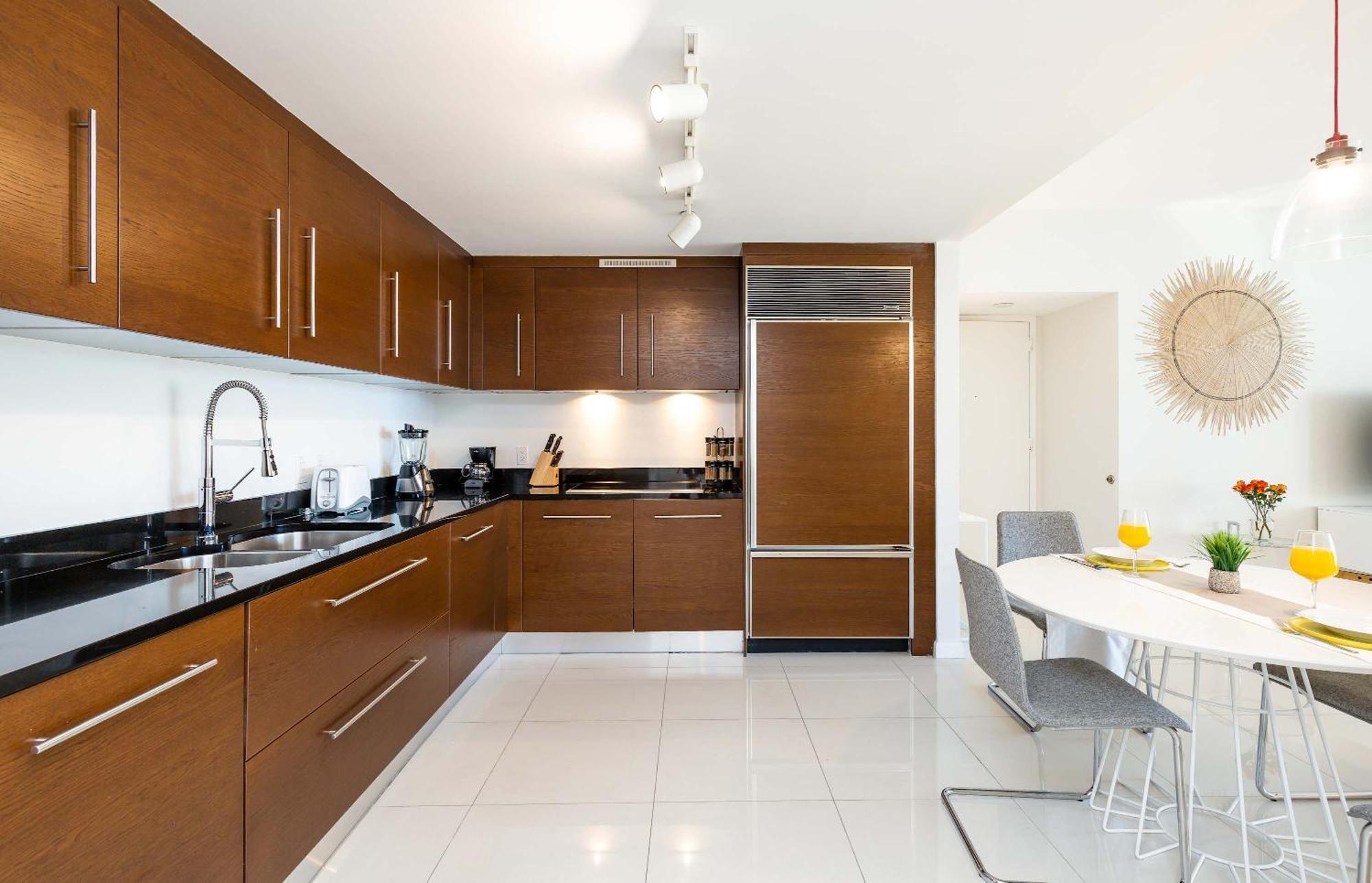 Mvr - Where Views Meet Vibes In Apartment *