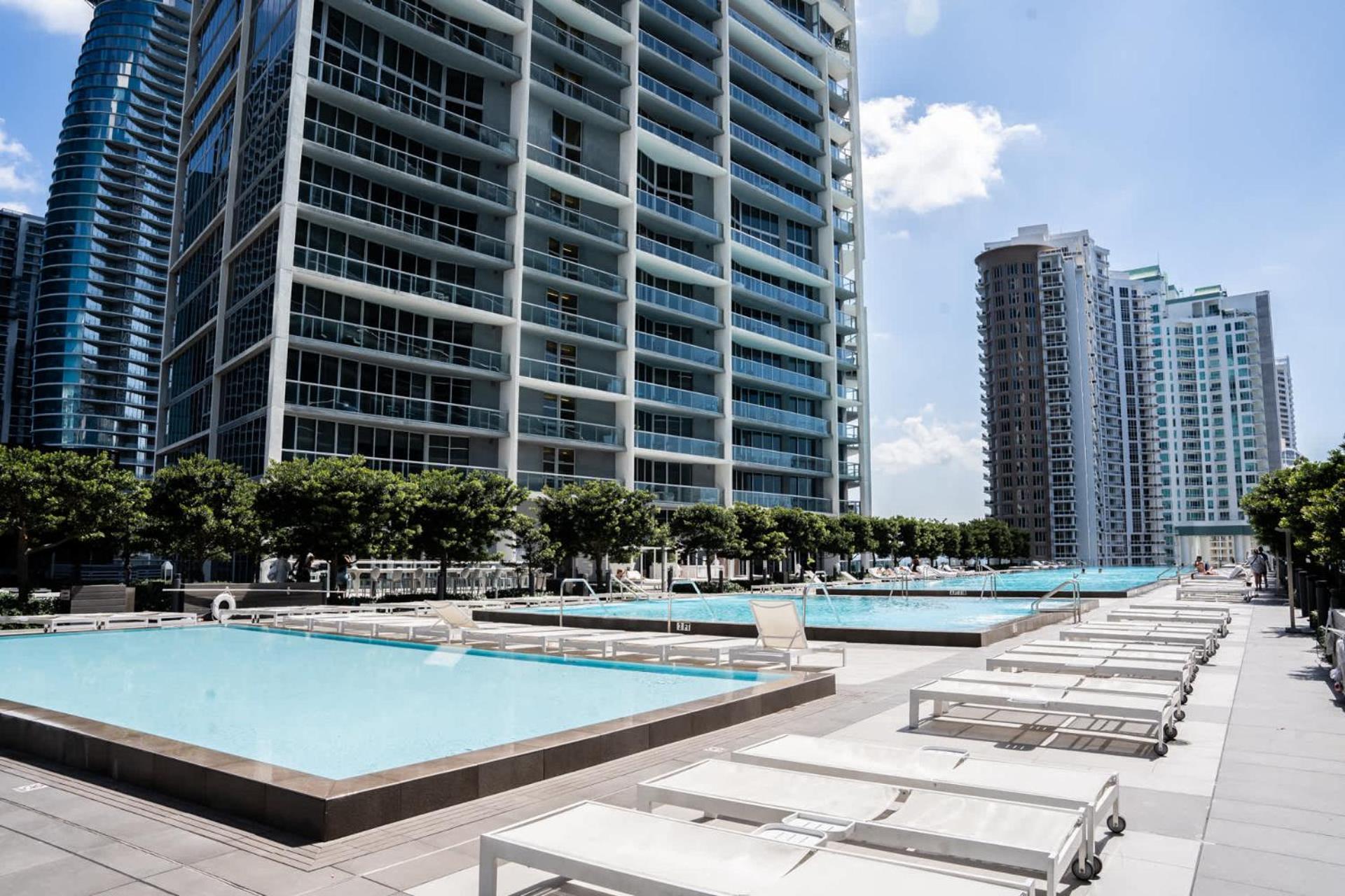Mvr - Where Views Meet Vibes In